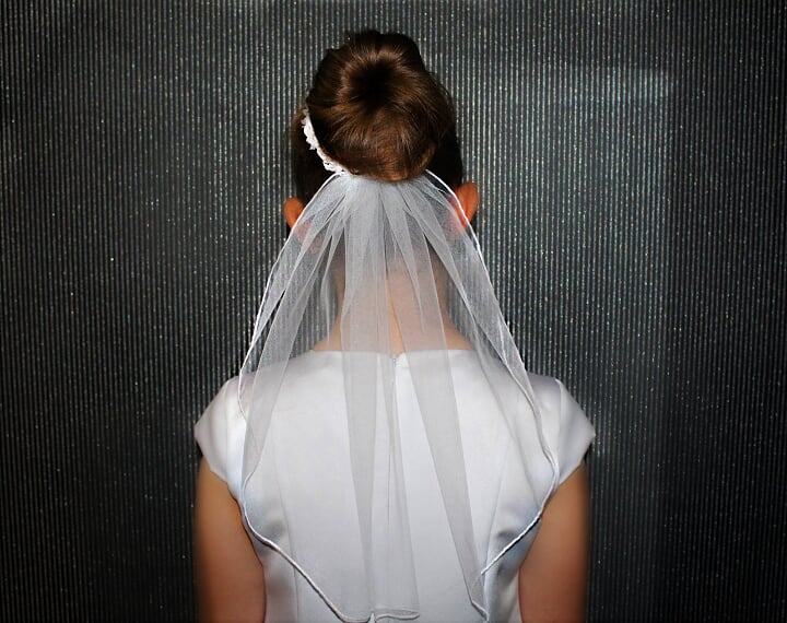 White Short Bun Veil